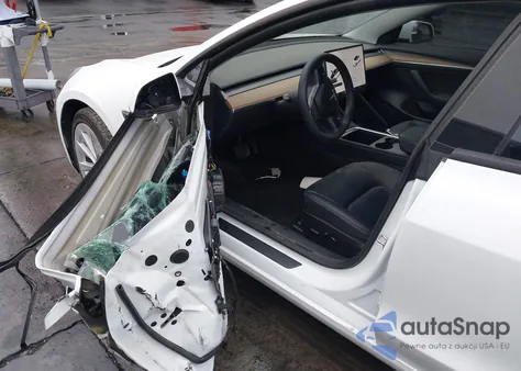 2022 Tesla Model 3 Long Range Dual Motor All-Wheel Drive z USA, uszkodzony, nr VIN 5YJ3E1EB6NF137256